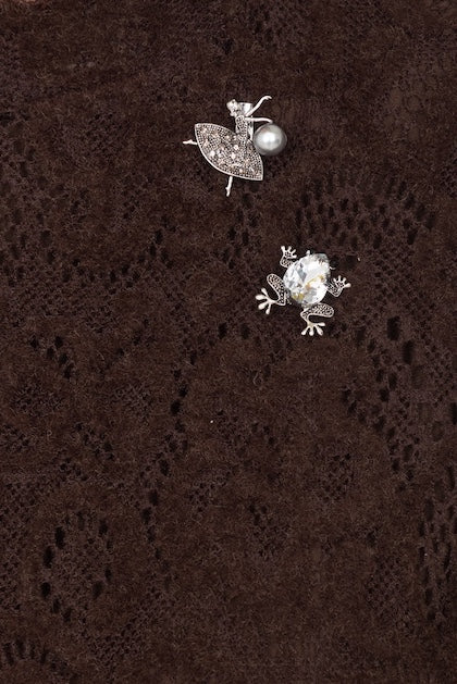 Abito Pizzo No-Nà - Eleganza e Stile Unico con Spille