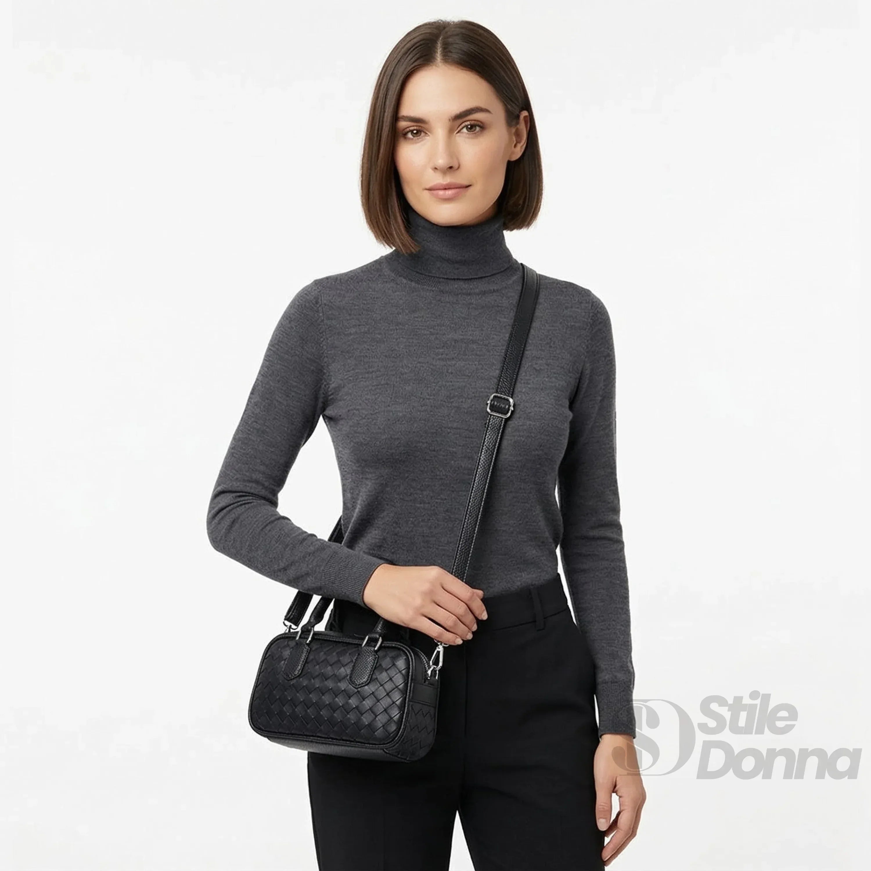 Borsa A Cilindro Intrecciata In Eco Pelle Nera Con Fodera Microfibra E Finiture Argentee