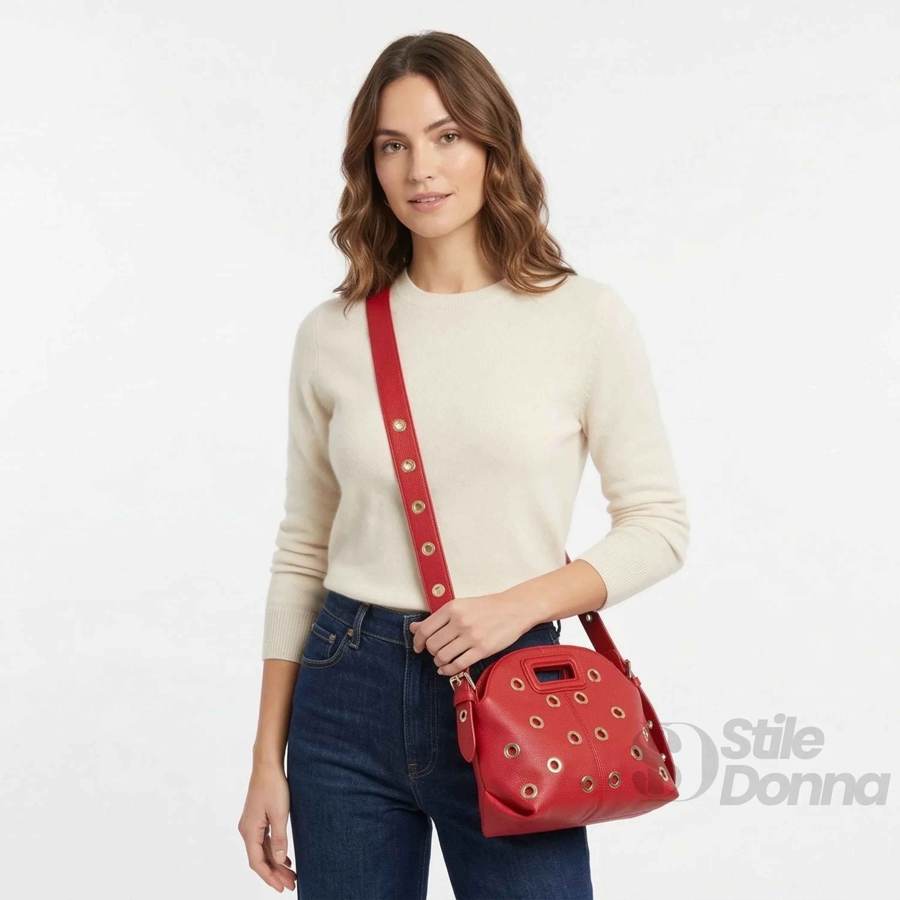 Borsa a Spalla Con Occhielli Circolari Oro In Ecopelle Resistente E Dettagli Dorati