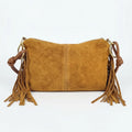 Borsa a tracolla Camilla Boho in pelle scamosciata con frange e dettagli dorati, regolabile ed elegante.