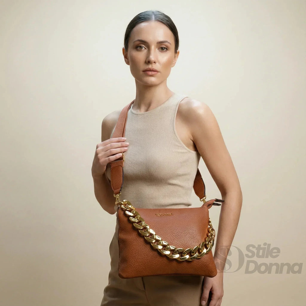 Borsa A Tracolla In Ecopelle Con Catena Dorata Chiusura A Cerniera Interno In Tessuto