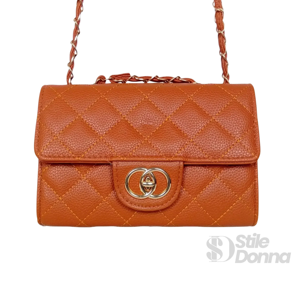 Borsa a Tracolla in Ecopelle Marrone con Catena Oro Interno in Tessuto Chiusura Sicura