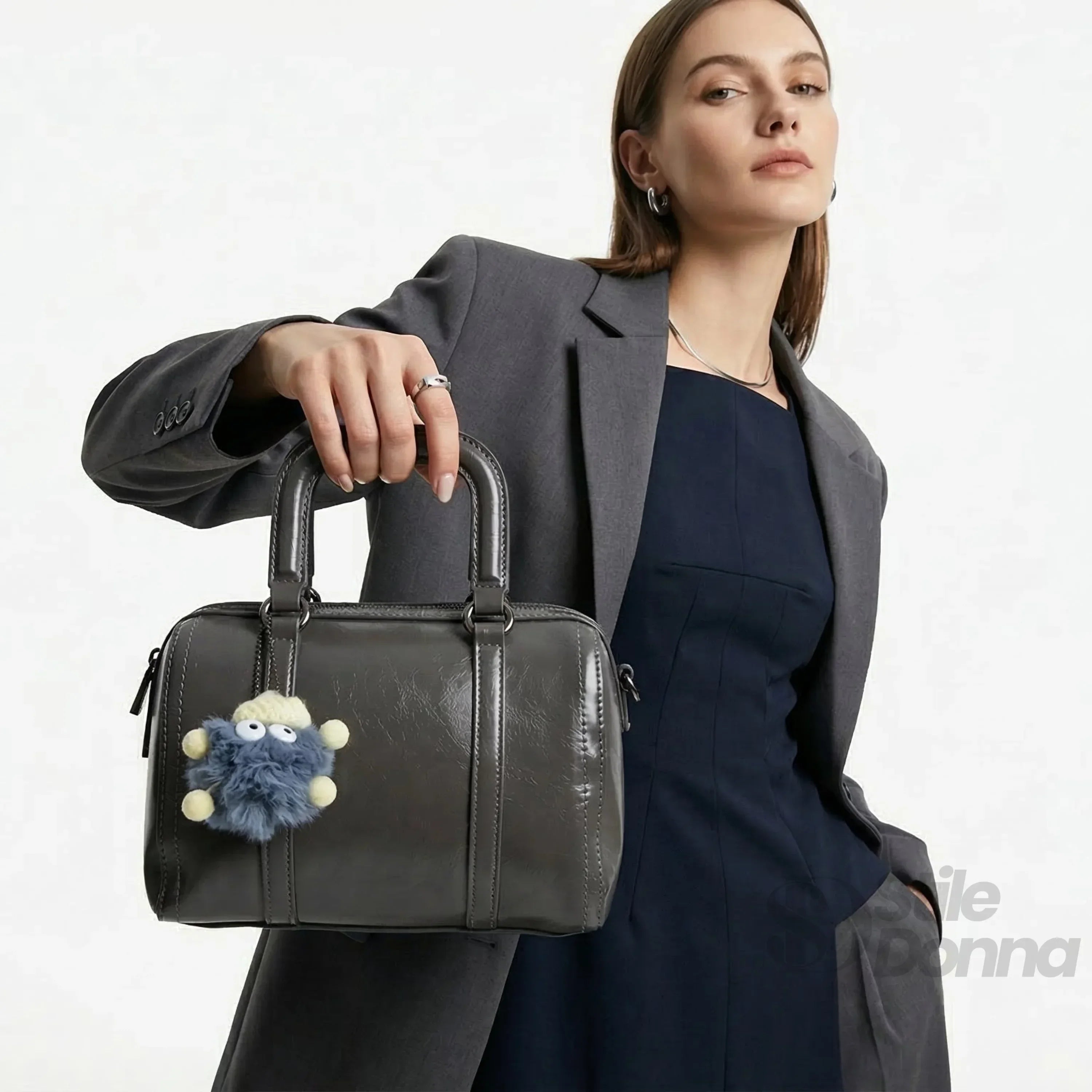 Borsa Ecopelle Grigio Scuro Con Tracolla Removibile Ampio Spazio Interno Larghezza 24 Cm