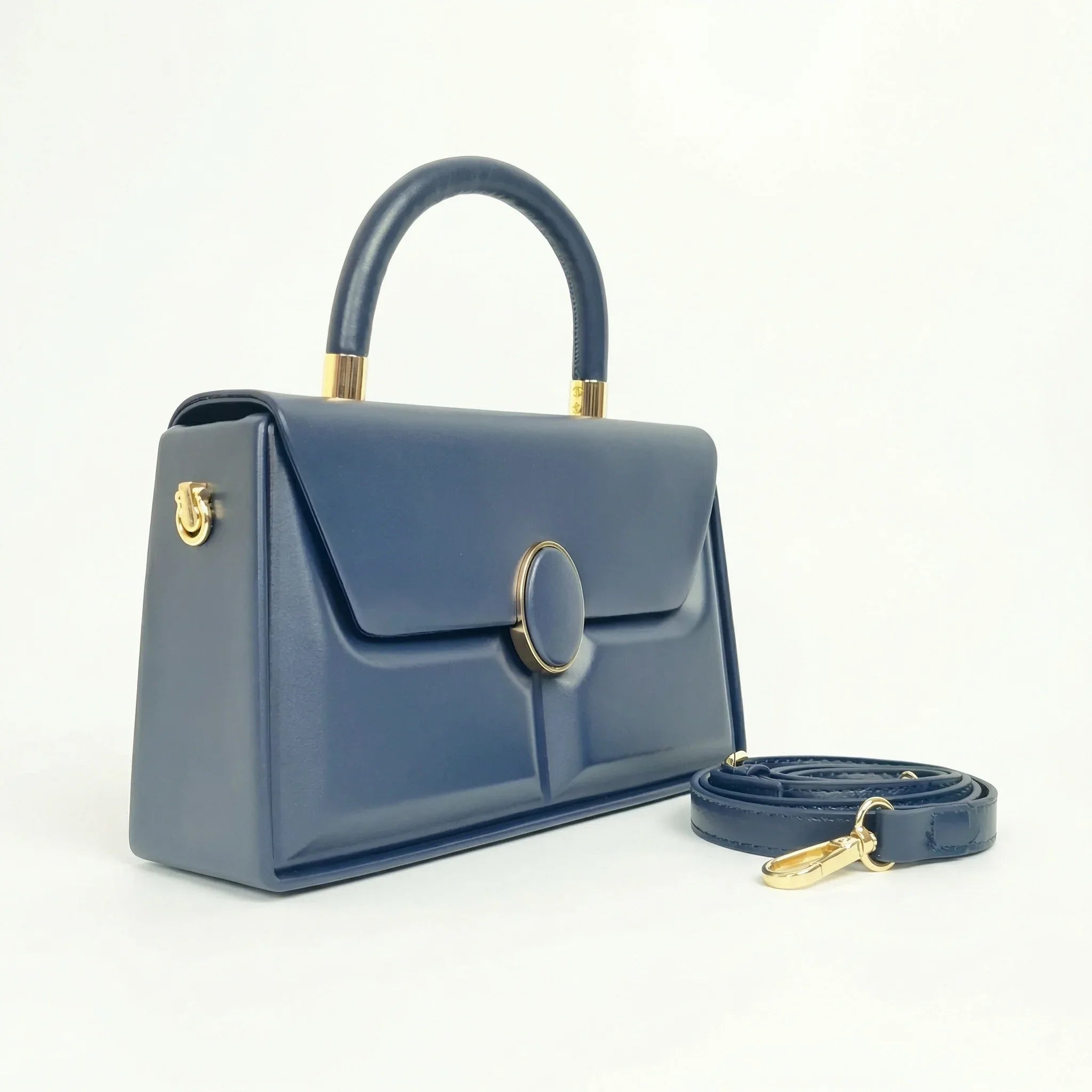 Borsa Strutturata Classica Con Hardware Oro In Ecopelle Di Qualità Con Chiusura Magnetica