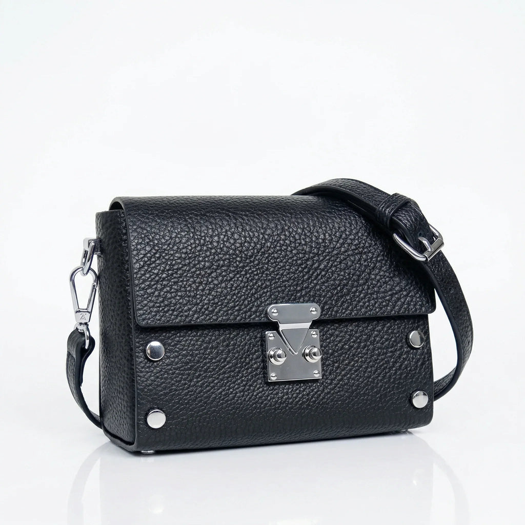 Pochette a Tracolla in Ecopelle Argento con Finiture